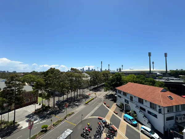 Evening Delays Near Moore Park and Western Sydney Closures: Commuter Update for March 5